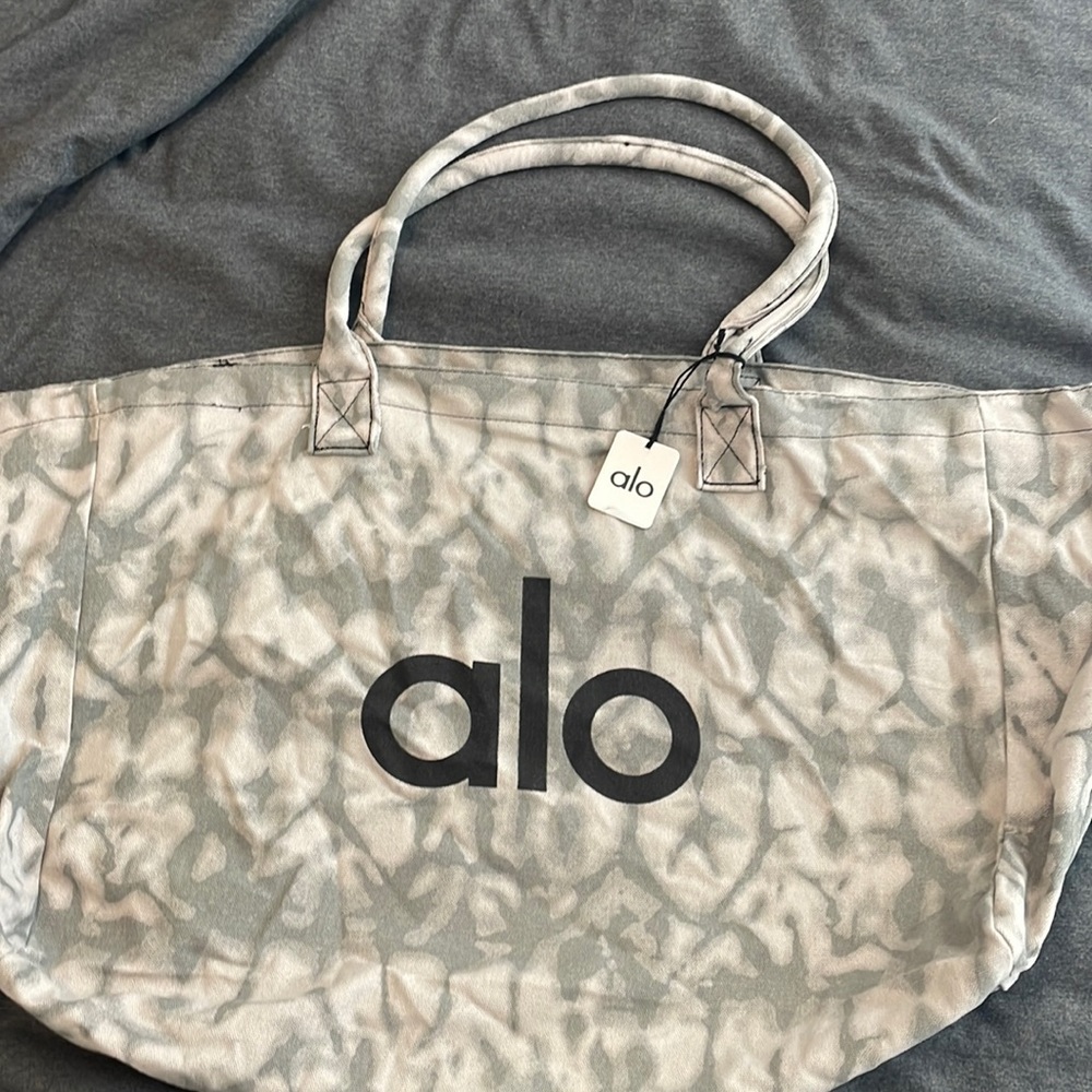 Alo Yoga Tote Bag